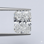 Load image into Gallery viewer, IGI Certified 2.00 CT Radiant Cut Lab Grown Diamond
